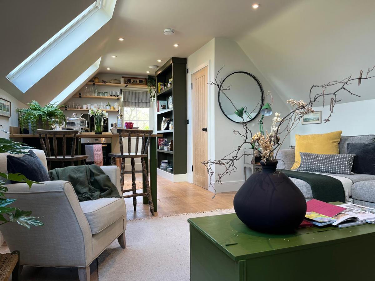 Pear Tree Loft Apartman Lacock Kültér fotó
